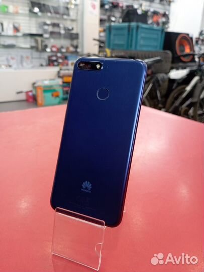 HUAWEI Y6 (2018), 2/16 ГБ