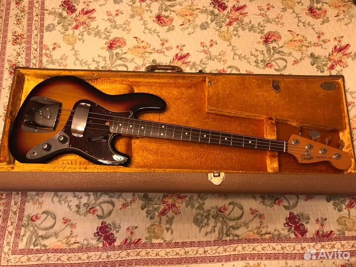 Бас гитара Fender avri '62 Jazz Bass