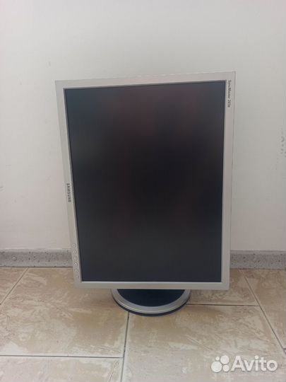 Монитор 20 дюймов Самсунг