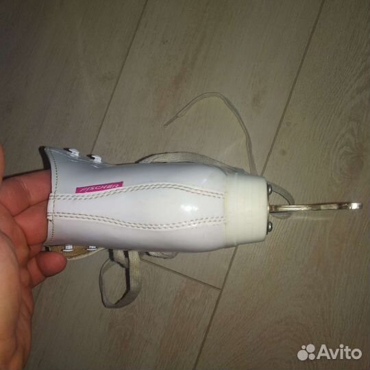 Коньки фигурные