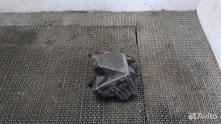 Корпус воздушного фильтра Skoda SuperB, 2005