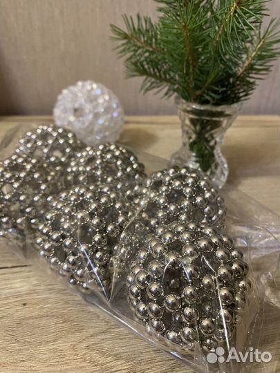 Елочные шарики из бусин 6см, ручная работа