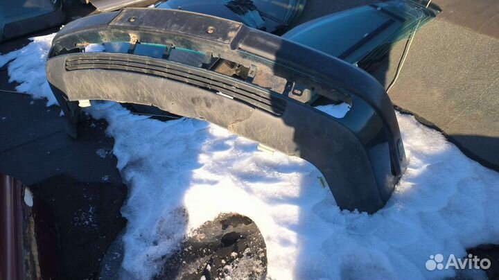 Передний бампер Audi 100C4 оригинал