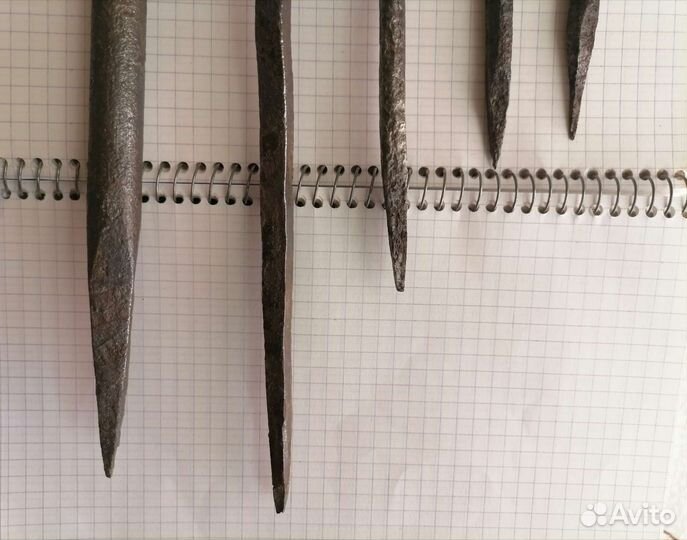 Гвозди кованые большие