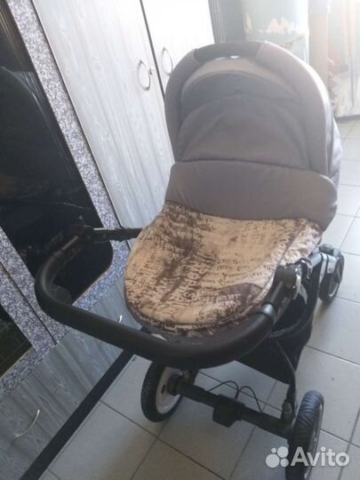 Прогулочная коляска 2 в 1