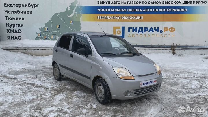 Ручка внутренняя потолочная Chevrolet Spark (M200)