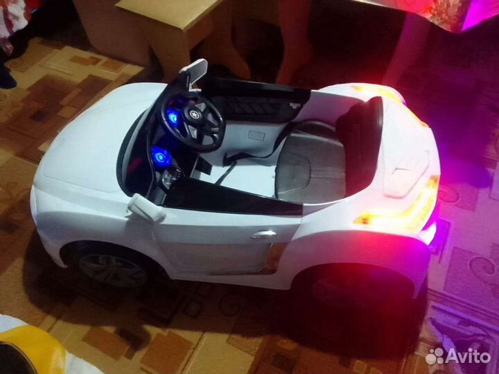 Детский электромобиль bmw