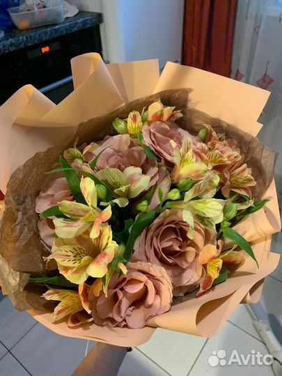 Букеты/Цветочные композиции