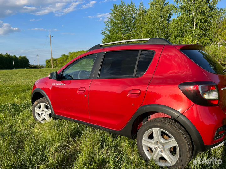 Renault Sandero Stepway 1.6 МТ, 2015, 95 000 км