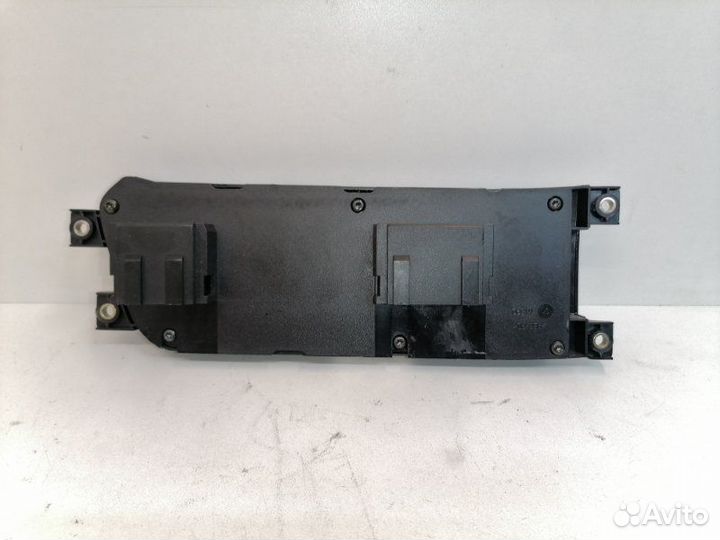 Блок управления сидением передний левый Volkswagen