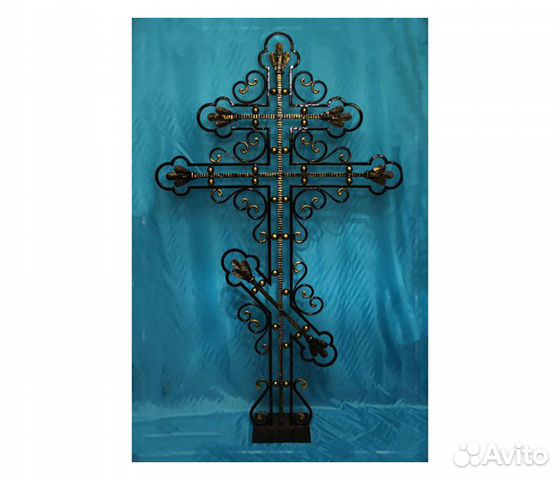 Кованый крест на могилу 03