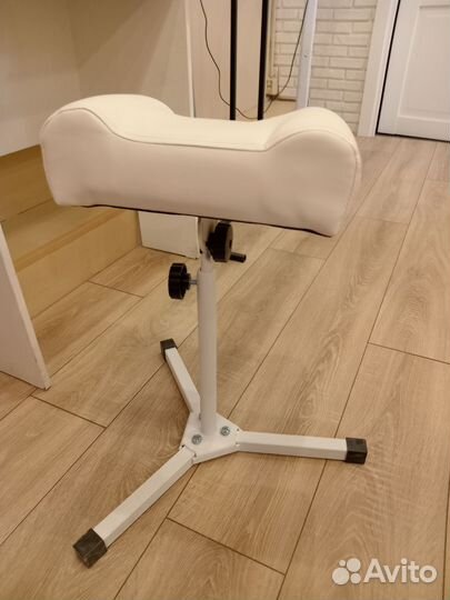 Подставка для педикюра с регулировкой наклона