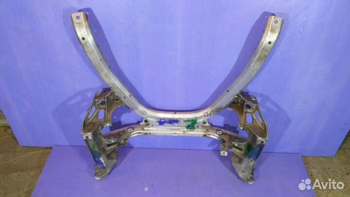 Балка подмоторная BMW 5-серия E60/E61