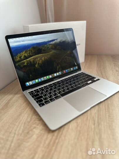Macbook Air 13 2020 M1 8/256GB RU/A 94AKB