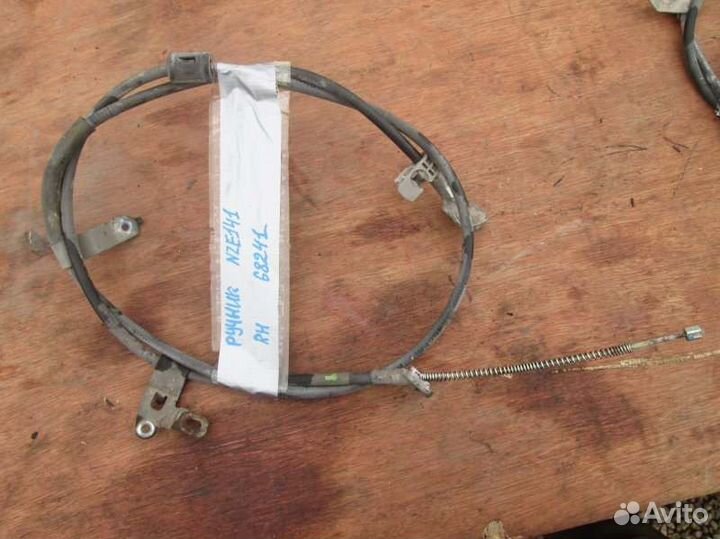 Трос ручника правый Toyota Corolla Fielder NZE141