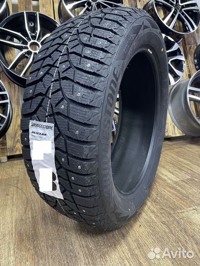 Bridgestone Blizzak Spike-02 205/60 R16 92T