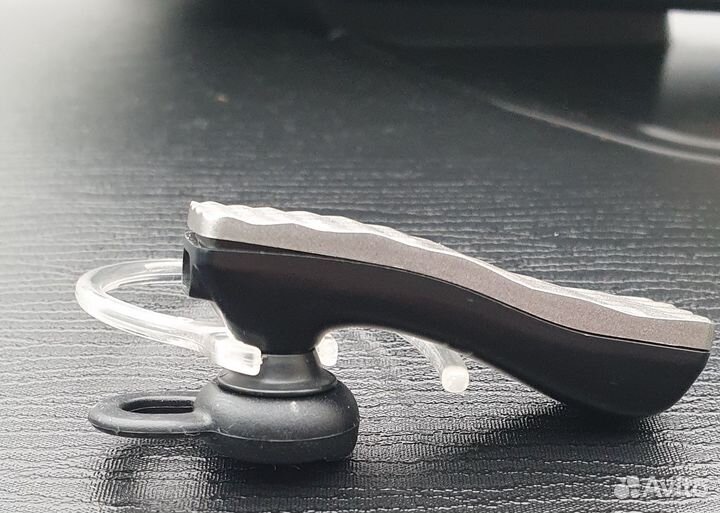 Bluetooth гарнитура с микрофоном
