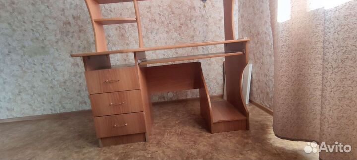 Компьютерный стол бу