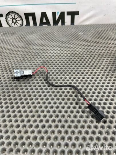 Подсветка двери правая Jaguar F-Pace X761 306PS