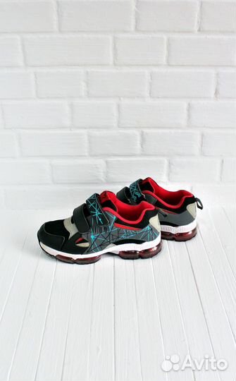 Детские кроссовки. Кроссовки для мальчика