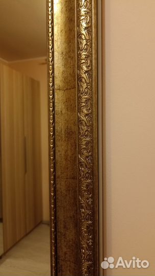 Зеркало настенное