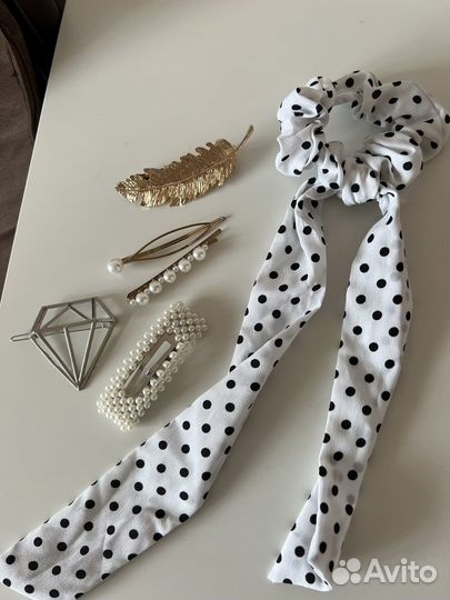 Заколки для волос (цена за всё вместе)