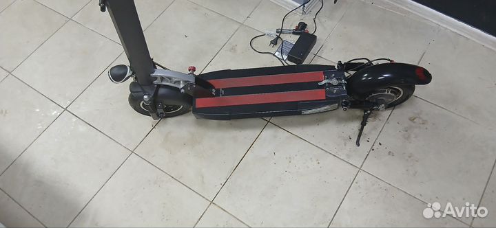 Электросамокат kugoo