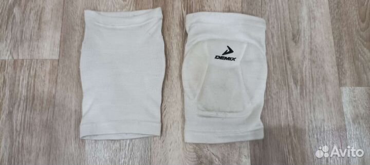 Наколенники