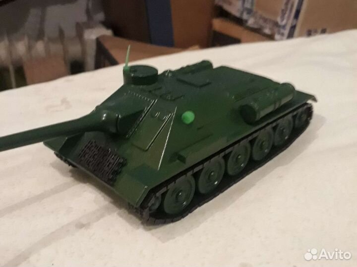 Су -100