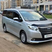 Toyota Noah 1.8 CVT, 2016, 186 945 км, с пробегом, цена 2 050 000 руб.