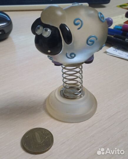 Овечка на пружинке