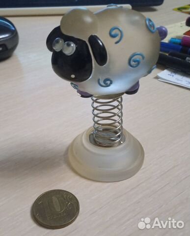 Овечка на пружинке