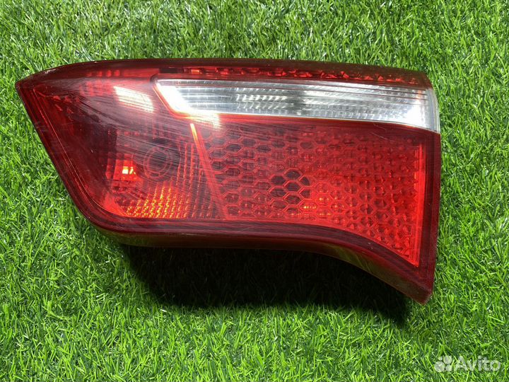 Фонарь задний правый Kia Rio 3