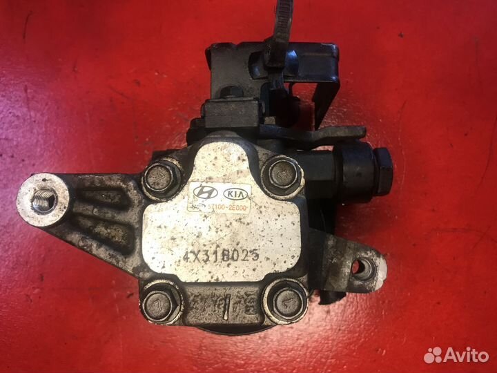 Насос гура Kia Sportage 2 G4GC 2.0