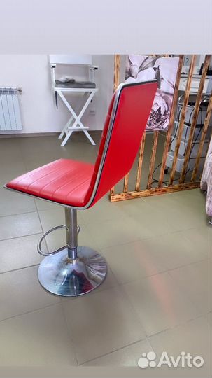 Гримерное зеркало Барный стул Тумба