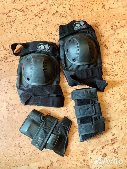 Защита для роликов взрослая