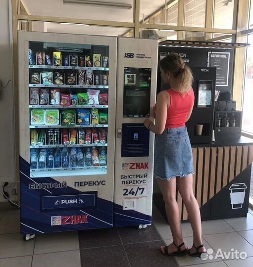 Снэковый автомат и кофекорнер