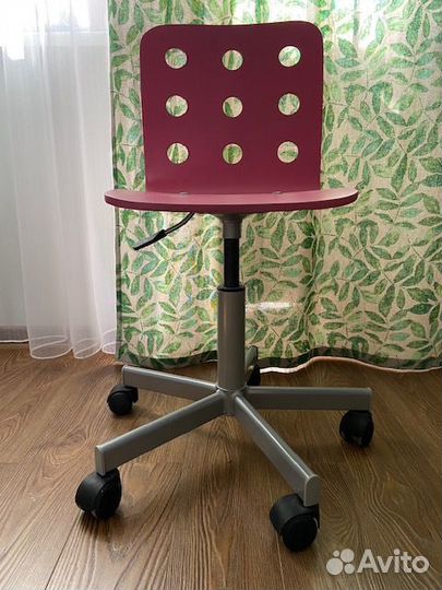 Стул детский на колесиках Икея