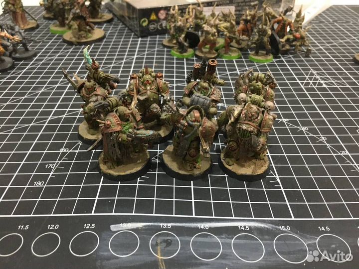 Warhammer 40000 миниатюры