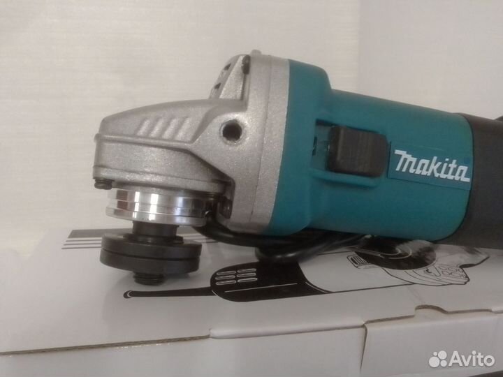 Болгарка Makita