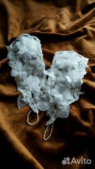 Перчатки
