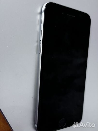Телефон iPhone 6