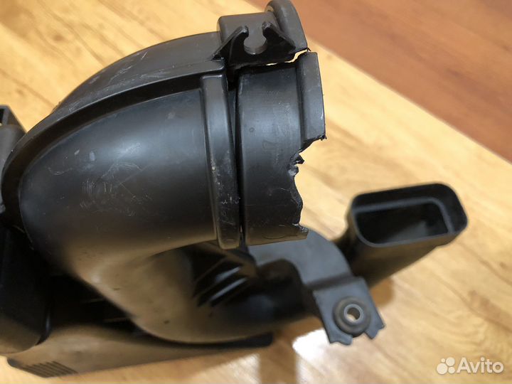 Резонатор воздушного фильтра Hyundai Solaris 2