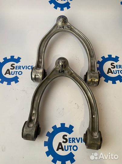 Mercedes W205 W213 Рычаг верхний левый 0009