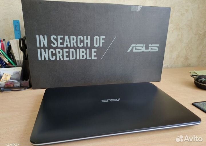 Мощный 4х ядерный ноутбук Asus R556Q