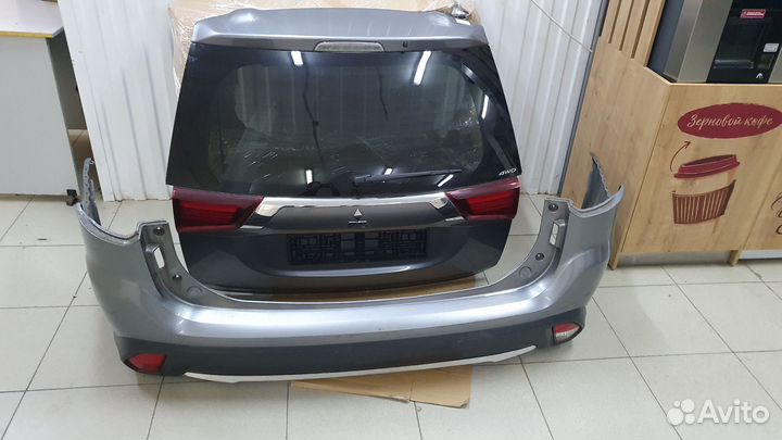 Крышка багажника Mitsubishi Outlander 3 2014-2023