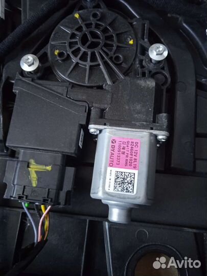 Моторчик стеклоподъемника Fr Rh kia sportage 4