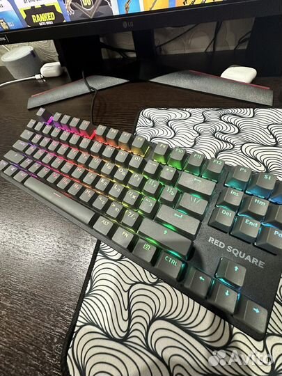 Red square keyrox tkl