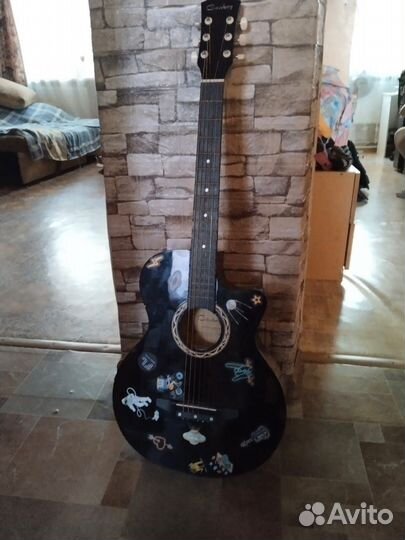 Акустическая гитара