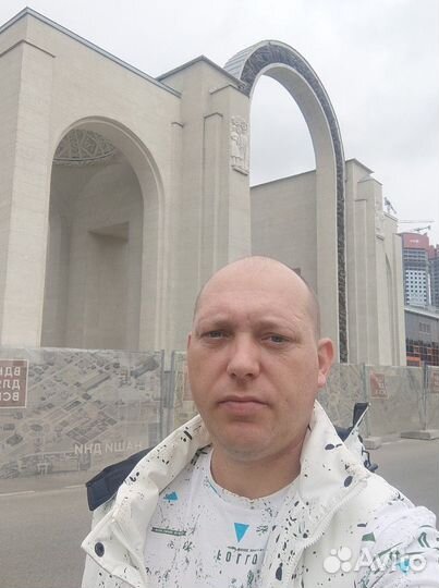 Курьер на своём автомобиле